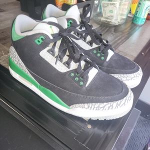 Jordan 3's